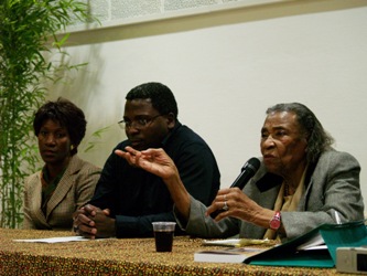 Amelia Boynton Robinson in Venissieux, with El&eacute;azar Bafounta and Colette Ilunga of the Caf&eacute; Noir Association